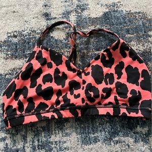 Fleo Reinette - Coral Leopard Sports Bra